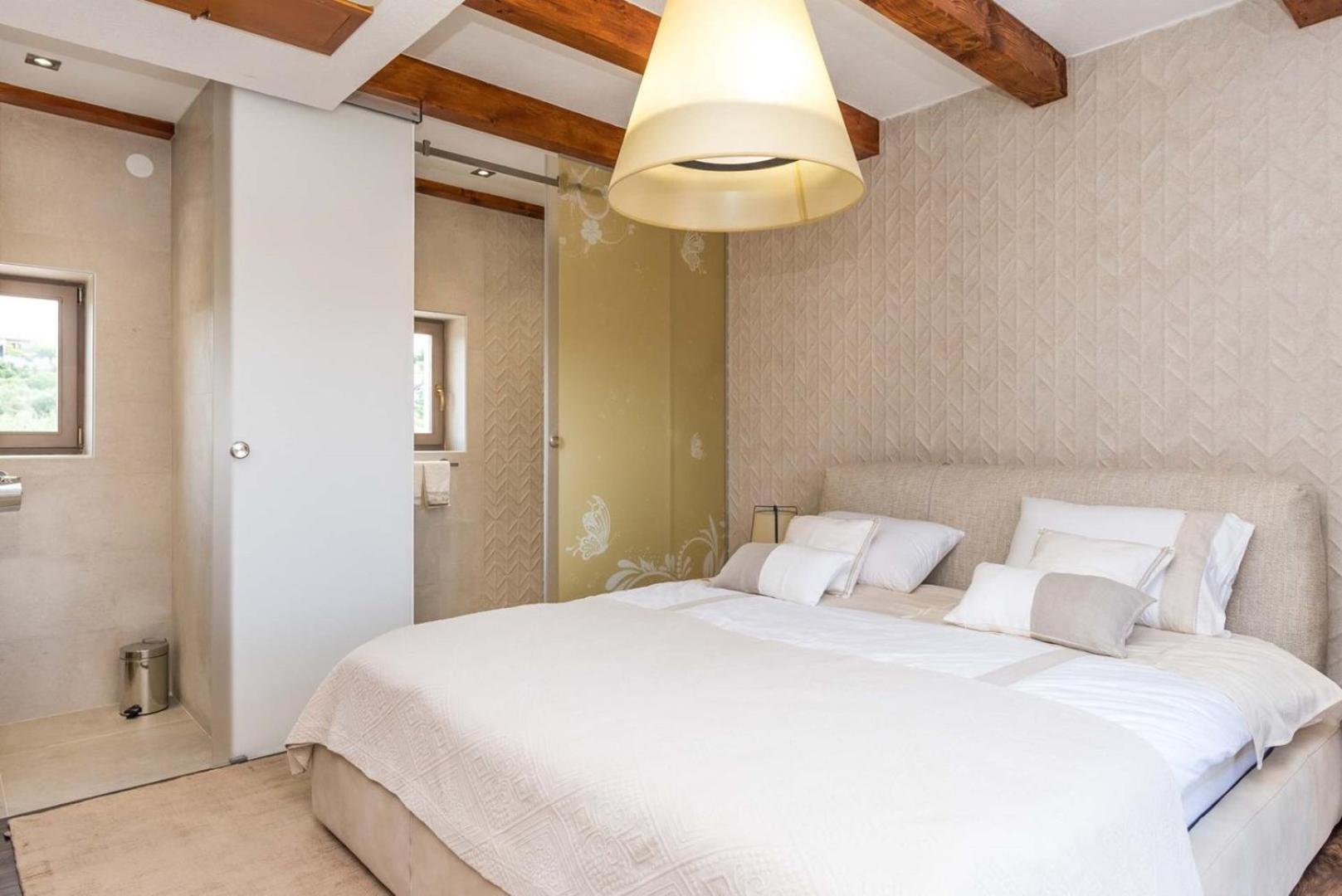 Luxury Villa Finessa Skradin 1 With Heated Pool, Jacuzzi And Sauna Eksteriør billede
